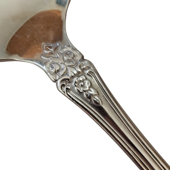 2 Oneida Renoir Pembrooke Serving Spoons 8.5" SS pierced 90s vtg Baroque flaw - Picture 2 of 12